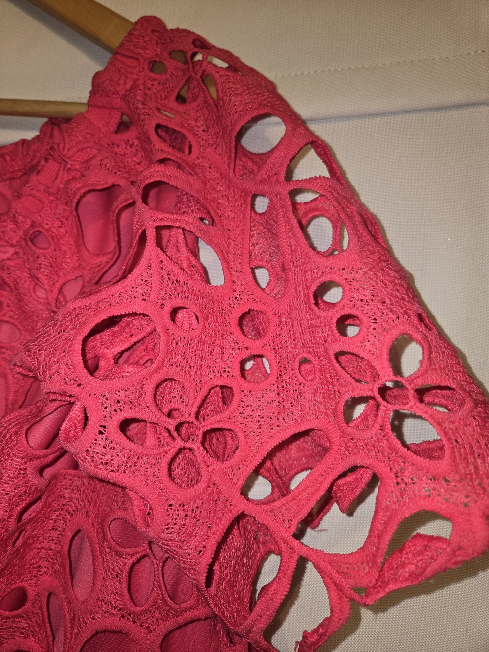 Off-Shoulder Pink Midi Dress with Floral Cutouts - Picture 4 of 6